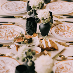 10 In. Pomegranate Design Plastic Plates | 120 Count