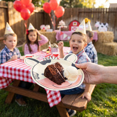 Cow-Shaped Barnyard Birthday Dessert Plates, 7-Inch, 8-Pack