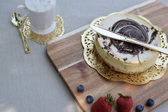 8 In. Round Gold Foil Doilies | 10 Count