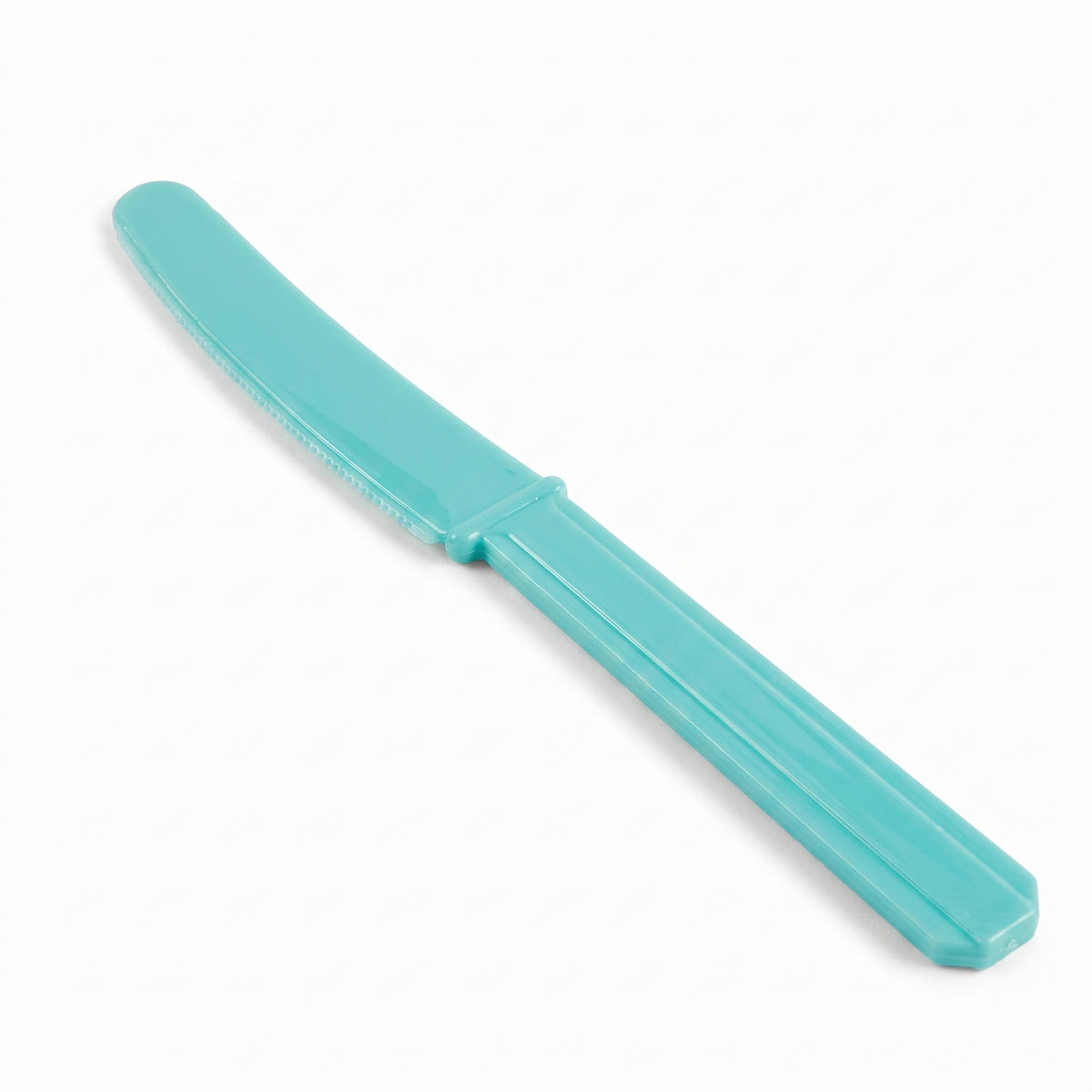 Economy Plastic Knives in Robin's Egg Blue - 7.5 in.
