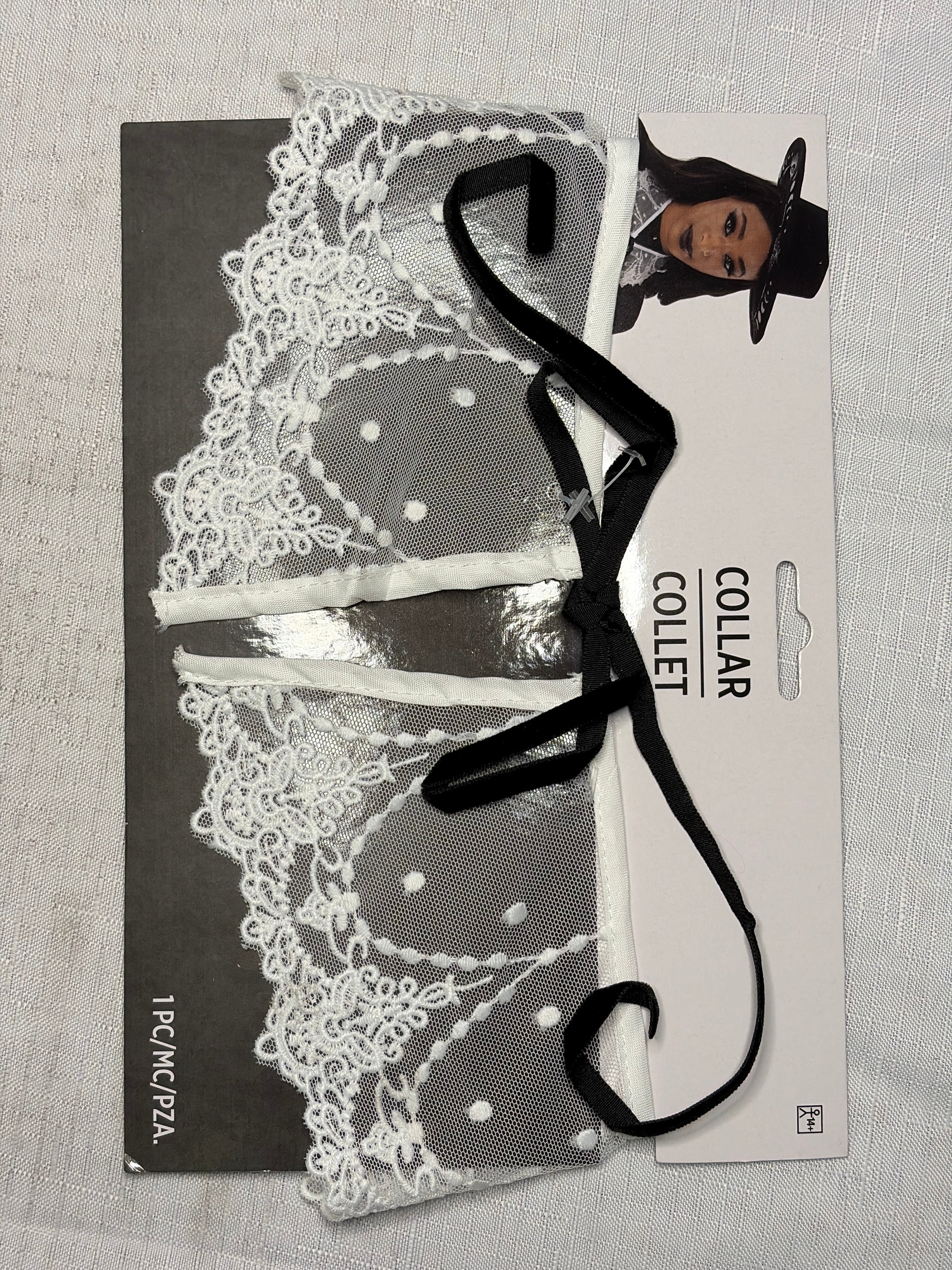 Witch-Inspired Lace Tie-On Collar for Halloween Costumes