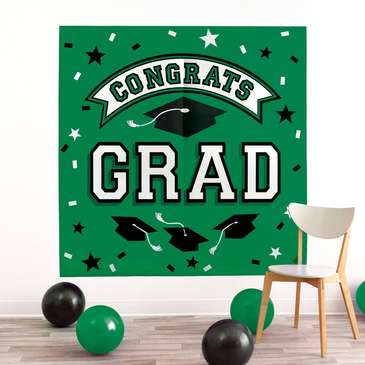 Green Graduation Scene Setter Kit