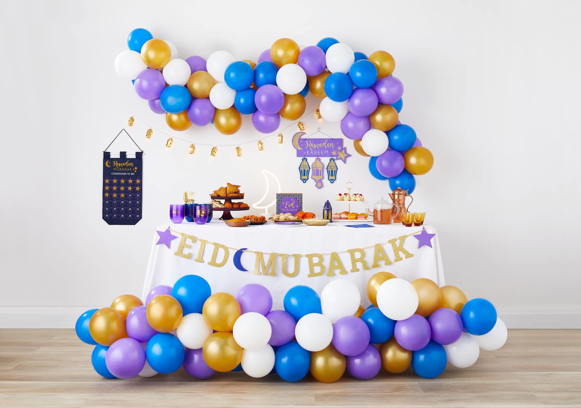 Illuminating LED Moon Light Stand for Eid Celebrations