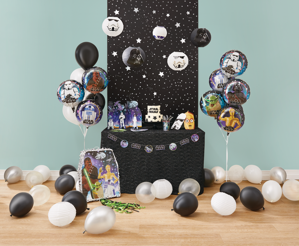 PMA - Star Wars Galaxy of Adventures Table Decorating Kit - 11 Piece Set