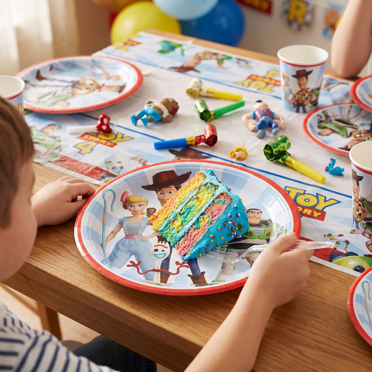 Disney Toy Story 4 Paper Plates - 9" Round, 8-Pack