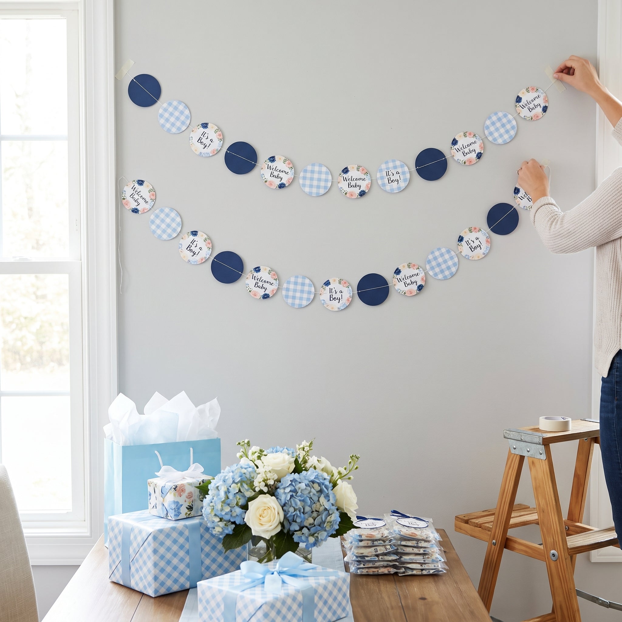 Baby in Bloom Circle Hanging Decorations