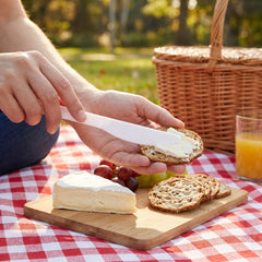 Frosty White Plastic Knives - Solid Color Cutlery - 7.5 in.