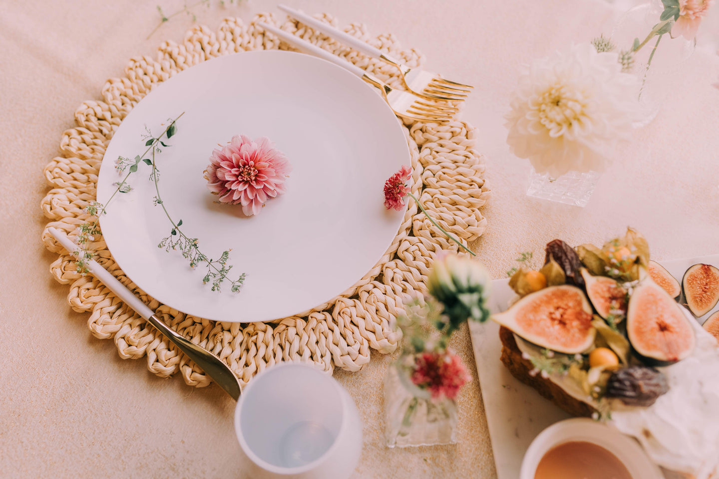 8 In. Elegant Plates