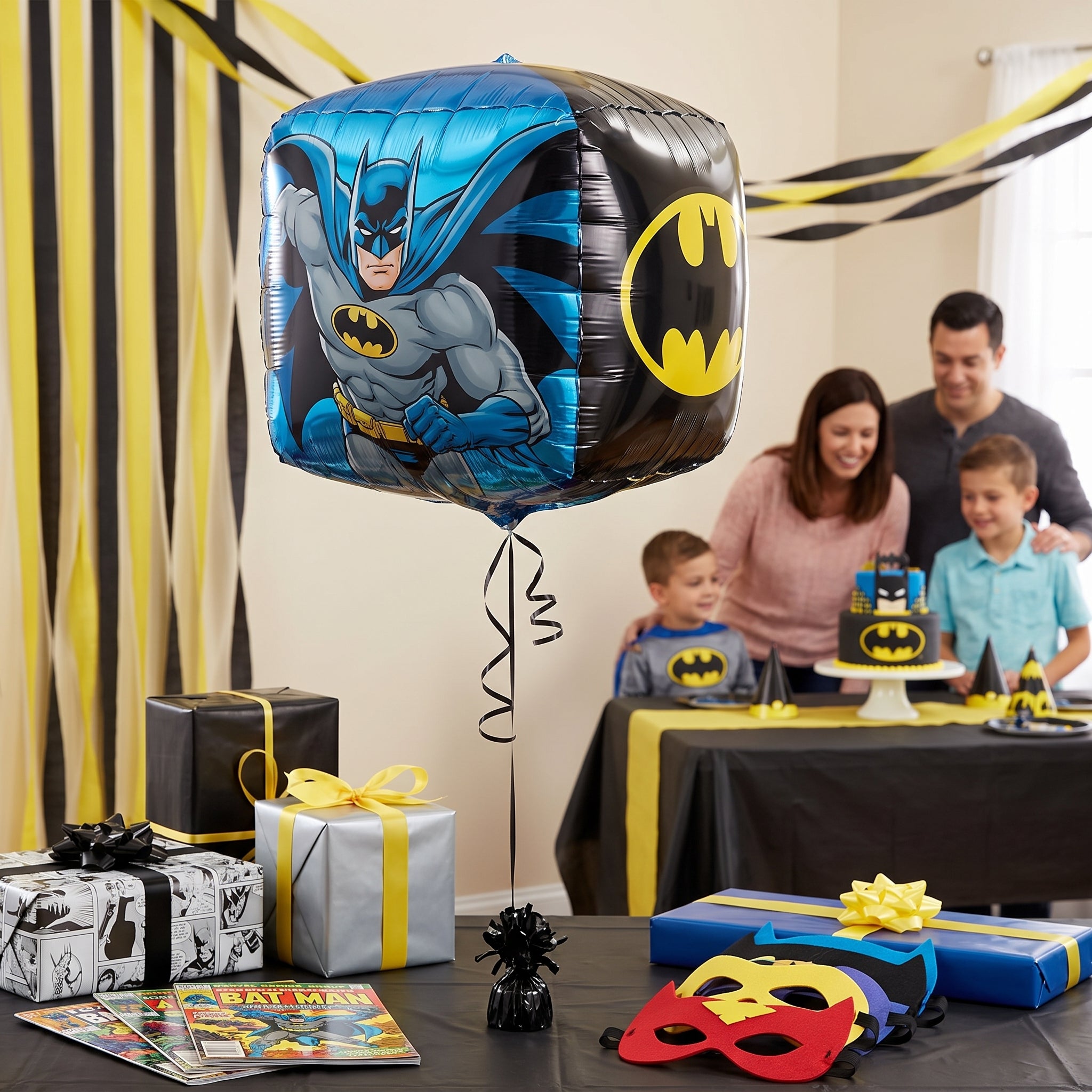Batman Cubez Foil Super Shape Balloon