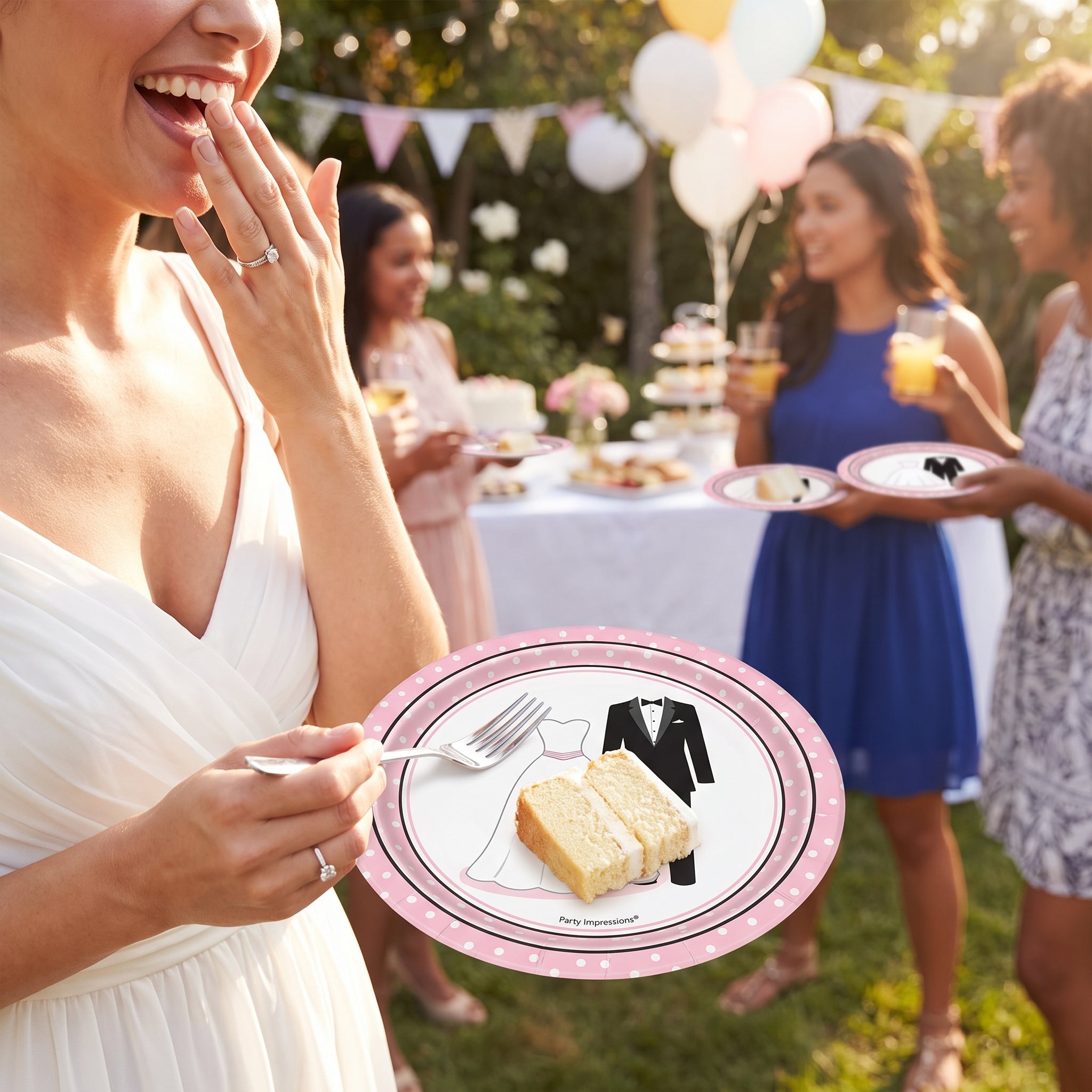 Elegant Wedding Attire 6.75" Paper Plates