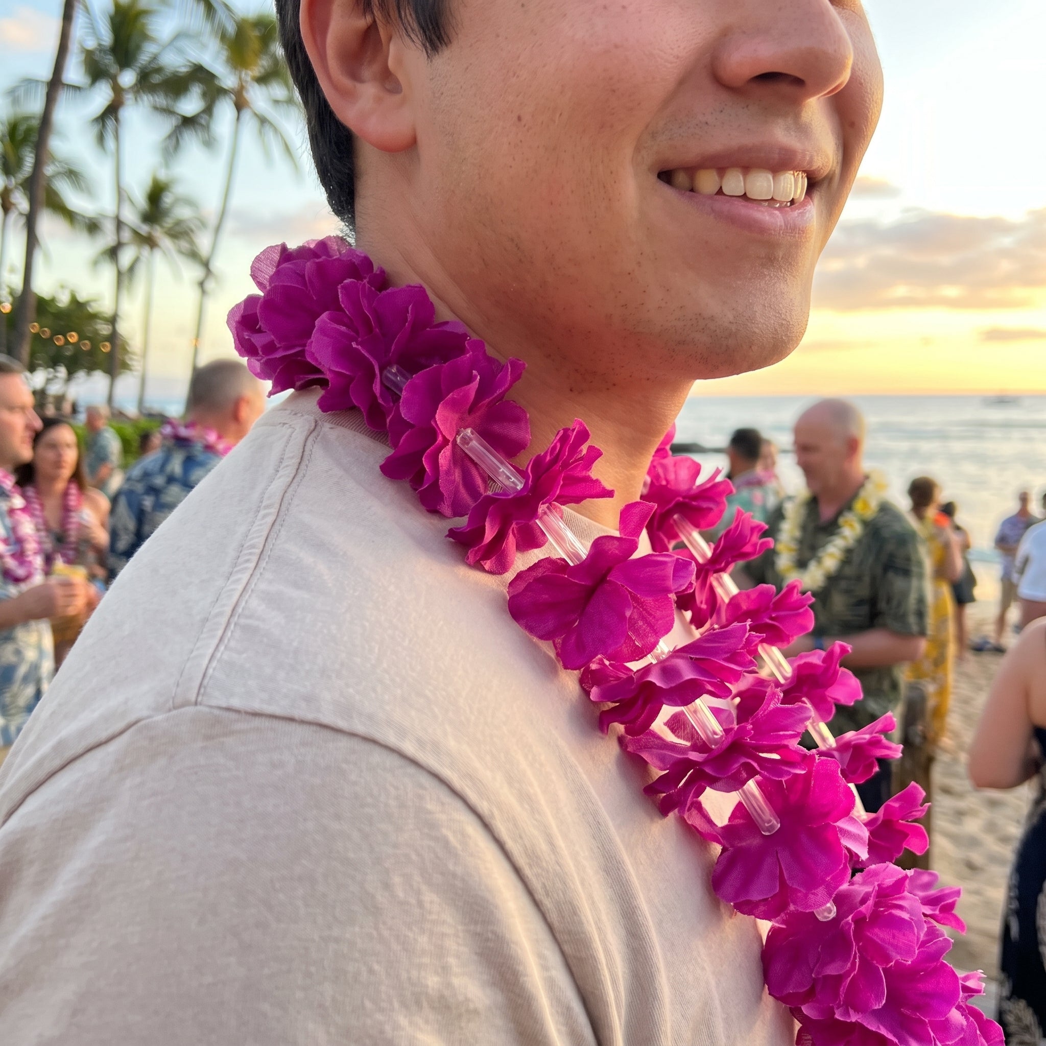 Bright Pink Hawaiian Lei Necklace - 40"