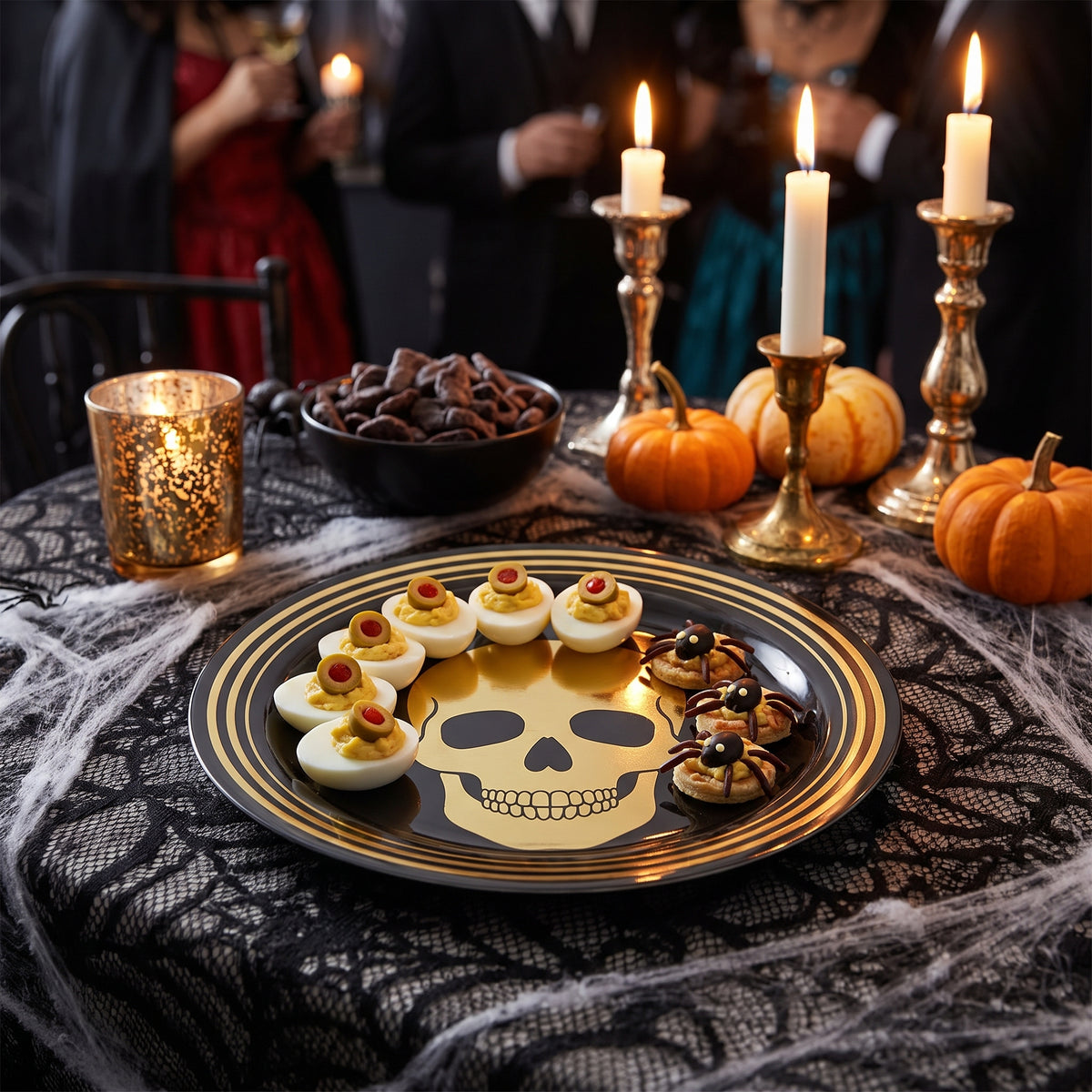 Glam Boneyard Metallic Skull Halloween Plates, 7-Inch, 8-Pack