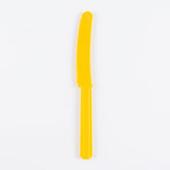 Yellow Sunshine Plastic Knives - Economy Pack - 7.5 in.