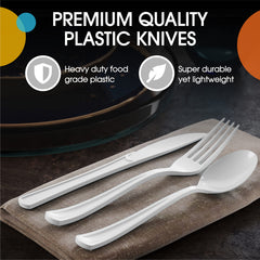 White Plastic Knives | 25 Count